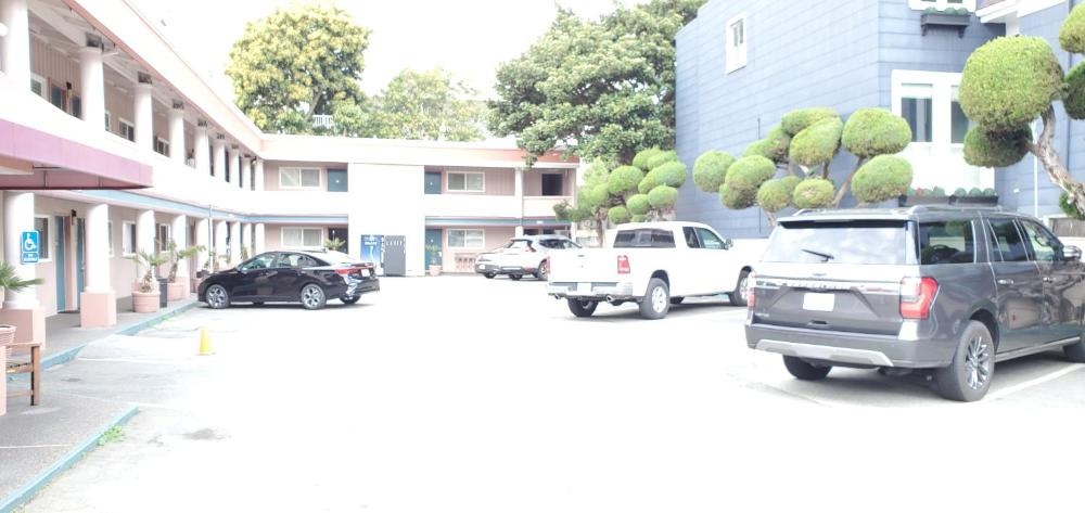 Town House Motel